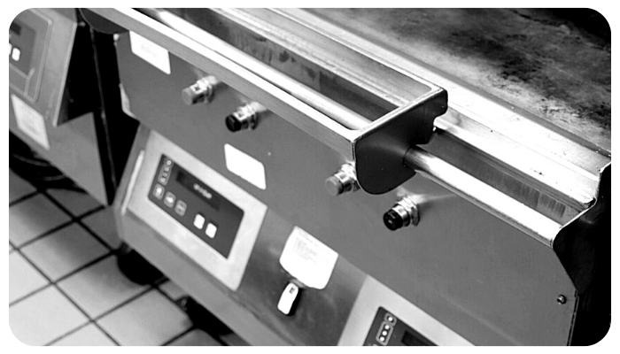 Quick service restaurant grill