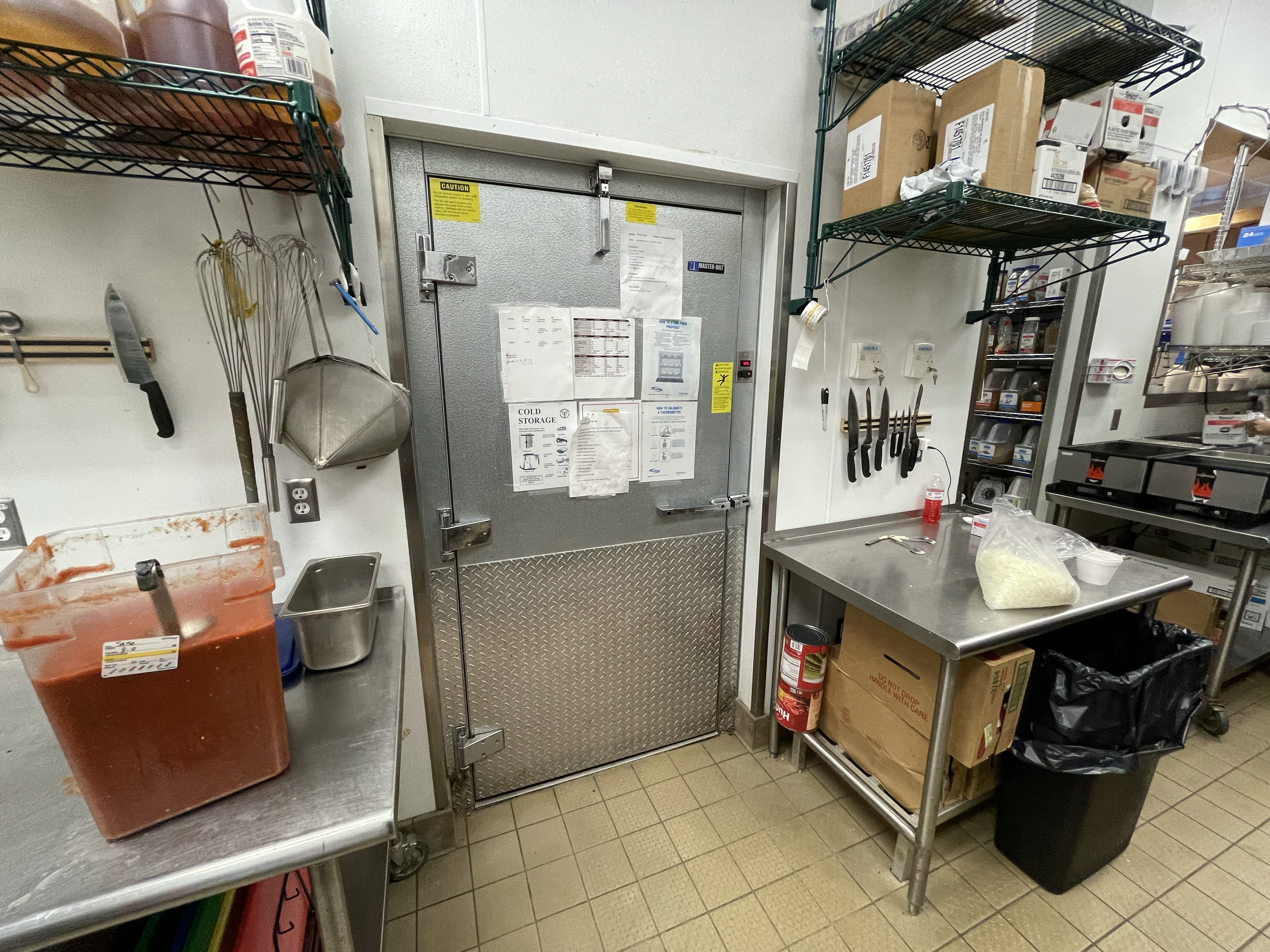 walk in fridge